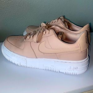 Nike Air Force 1 Pixel in Pastel Pink